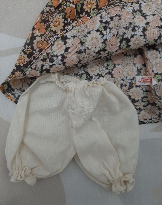 Vestido de muñeca Lacitos de Jesmar. Época Nancy.