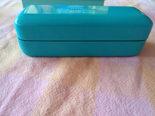funda de gafas de Tiffany & Co