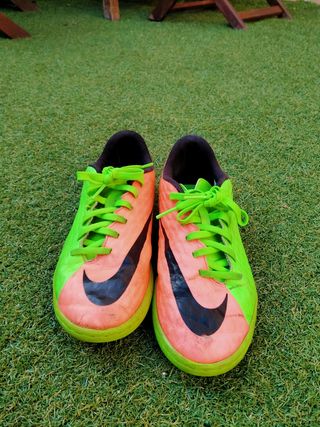 Botas de Fútbol - Tienda de fútbol Factory