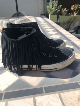 zapatillas converse con flecos