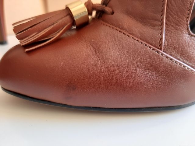 Zapatos tacón en cuero marrón Lola Cruz talla 37