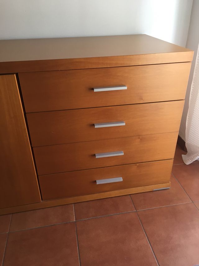 Mueble Cerezo de segunda mano por 90 € en Sabadell en WALLAPOP