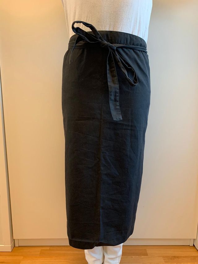 Mandil, delantal largo color negro