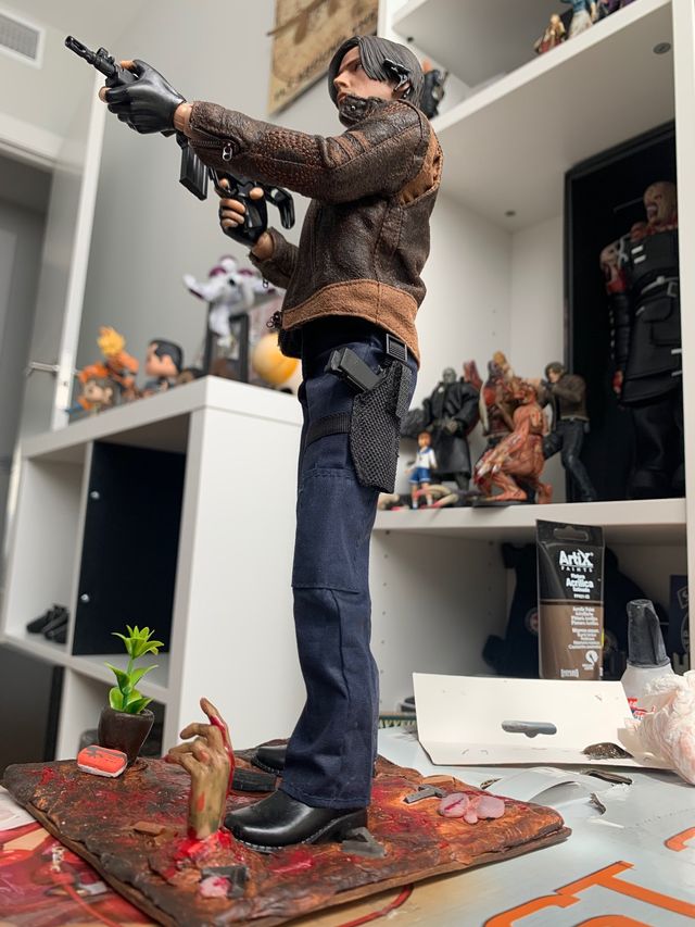 Figura custom leon kennedy