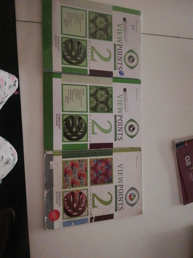 cuadernillo y libro de inglés Bachillerato