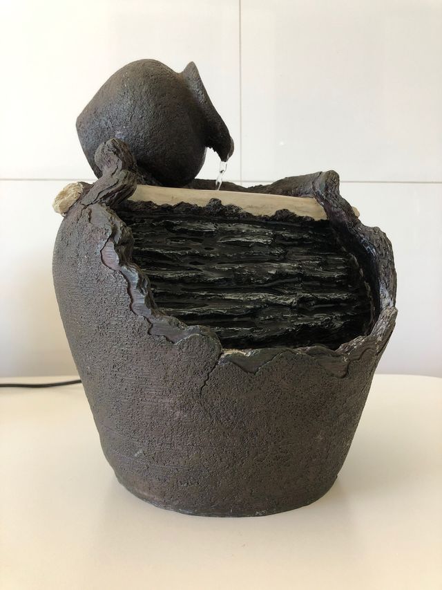 Fuente de agua hogareña