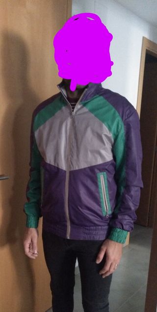 Chaqueta chándal táctel BLANCO de segunda mano por 15 EUR en Foios en  WALLAPOP