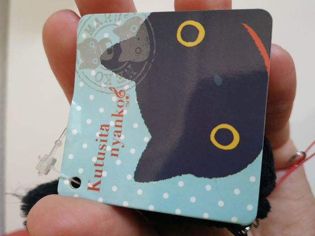 Gato peluche colgante japonés