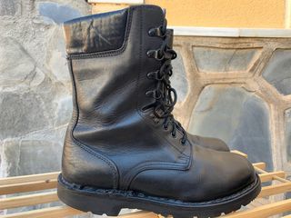 Botas militares Goretex de segunda mano por 34 EUR en Almería en WALLAPOP