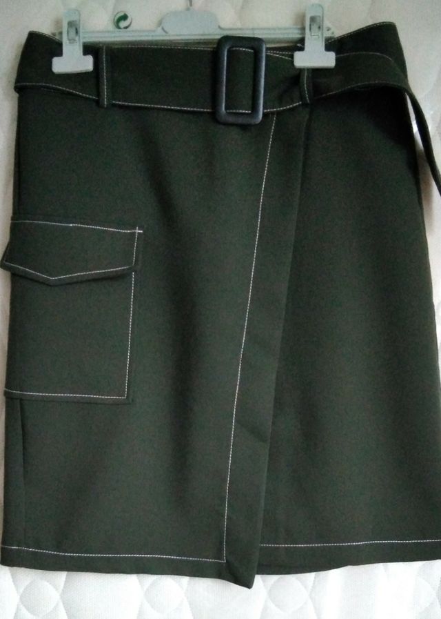 Falda Bershka. Falda nueva. Falda a estrenar