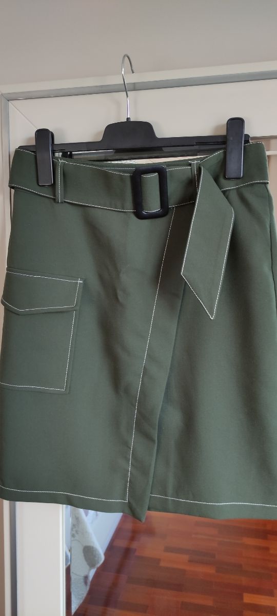 Falda Bershka. Falda nueva. Falda a estrenar