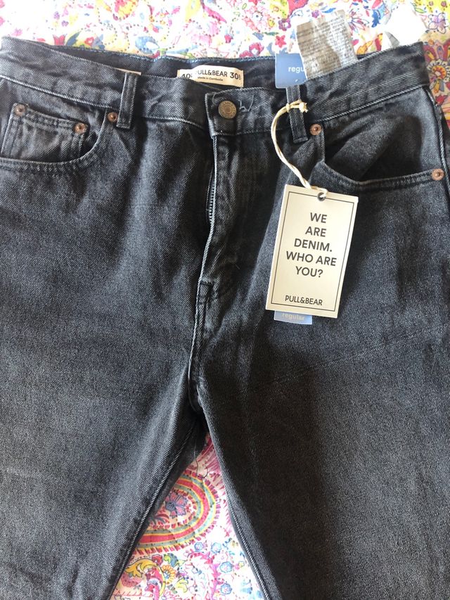 Pantalón vaquero negro