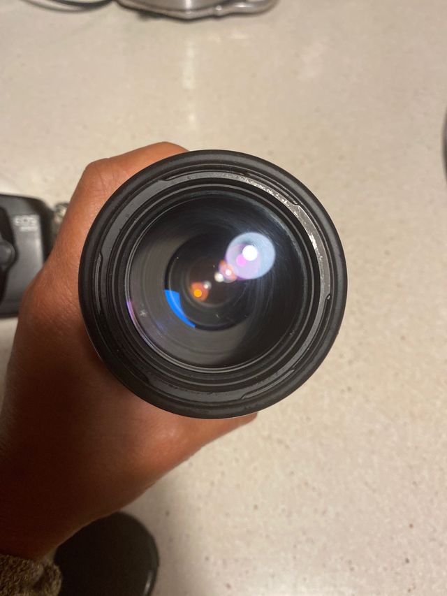 Camera Canon EOS 850