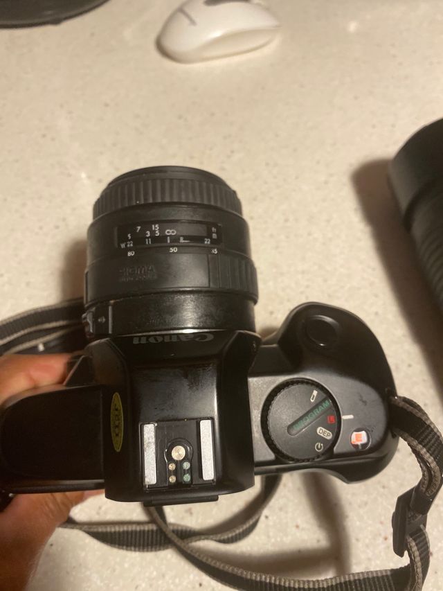 Camera Canon EOS 850