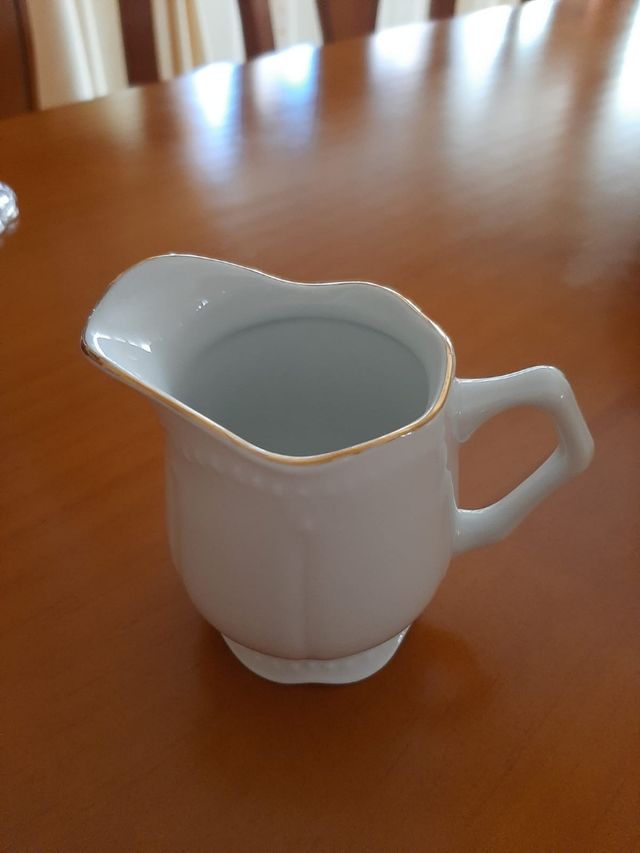 3 JUEGOS DE CAFÉ SIN USAR