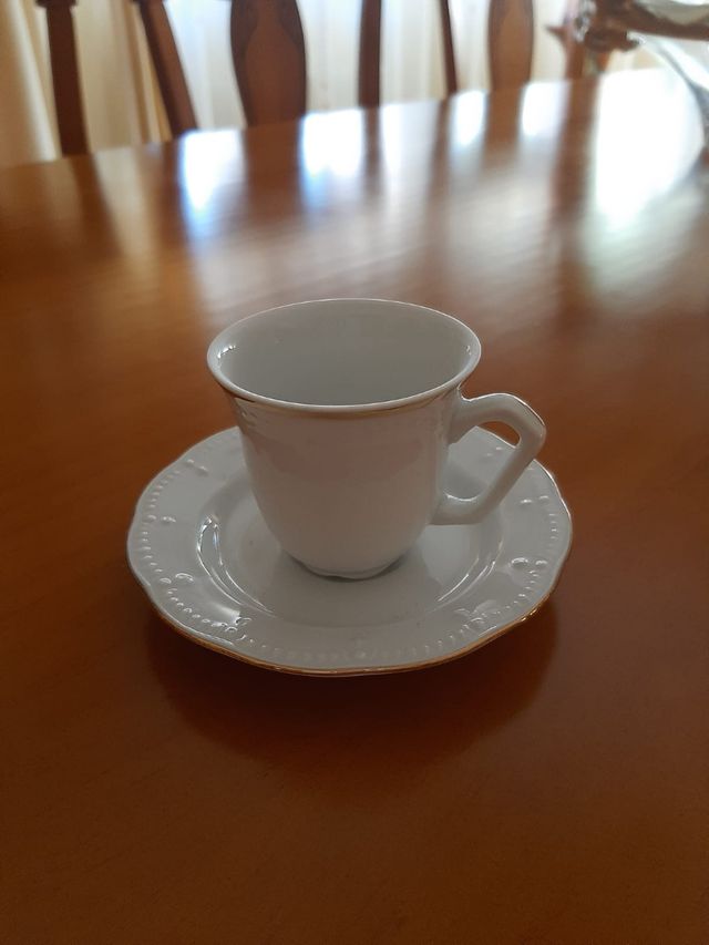 3 JUEGOS DE CAFÉ SIN USAR