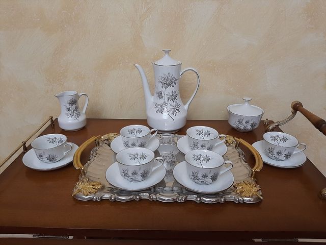 3 JUEGOS DE CAFÉ SIN USAR