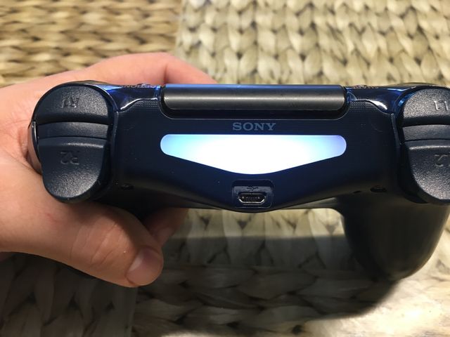 Comando PS4 Dualshock 4 V2 edizione limitata 500M