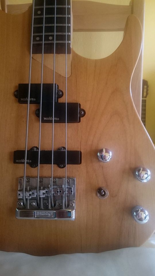 WASHBURN MERCURY SERIES MB4 BASS GUITAR De Segunda Mano Por 250 En 
