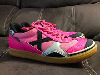 ZAPATILLAS FÚTBOL SALA MUNICH GRESCA de segunda mano por 40 EUR en Valencia  en WALLAPOP