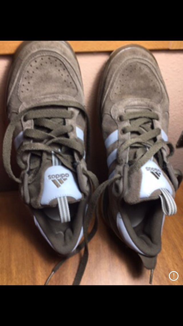 Caramelo sala gramática Zapatillas ADIDAS Mujer color verde militar. de segunda mano por 20 € en Valencia en WALLAPOP Caramelo sala gramática Zapatillas ADIDAS Mujer color verde militar. de segunda mano por 20 € en Valencia en WALLAPOP