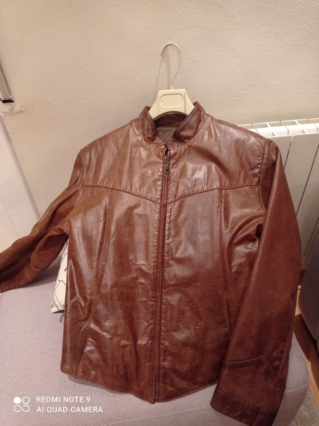 CHAQUETA DE CUERO MUJER