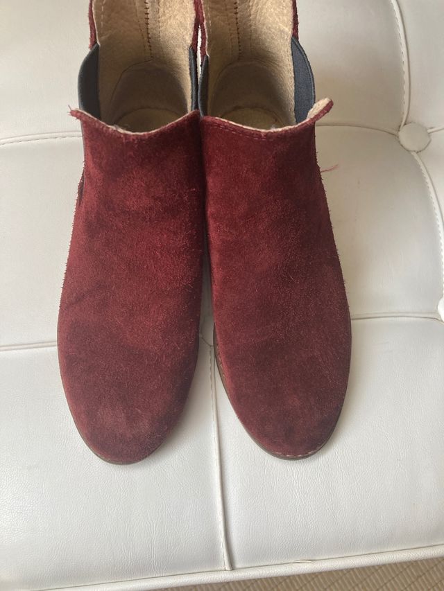 Botas niña talla 31 . Bonnet á Pompon