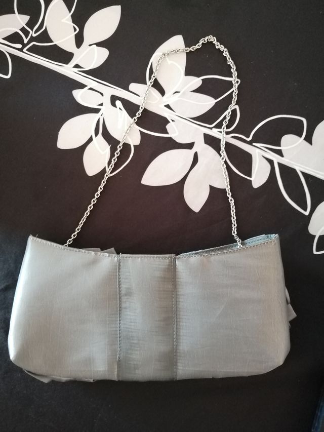 bolso ideal boda,  ceremonia cumpleaños