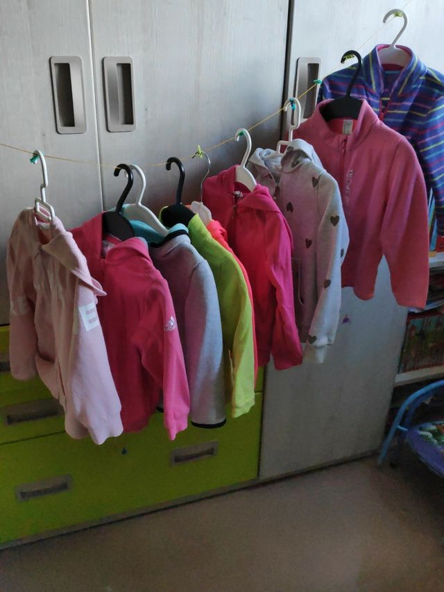 Chaquetas deportivas niña talla 98-104cm