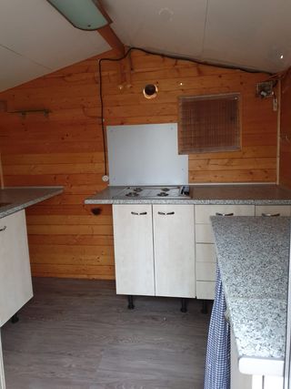 CASETA madera cocina de segunda mano por 1.500 € en Sitges en WALLAPOP