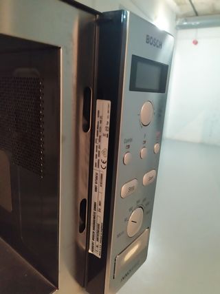 Bosch Microondas integrable *Reparar* de segunda mano por 69 EUR en Madrid  en WALLAPOP