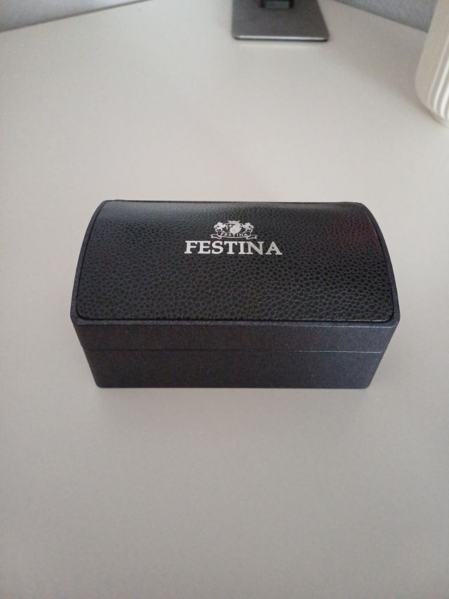 Reloj señora con cajita joyero