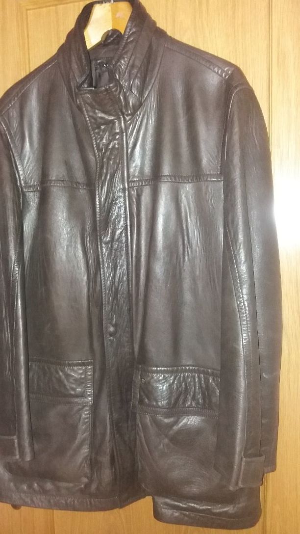 Chaquetón de piel Pedro del Hierro. Caballero.