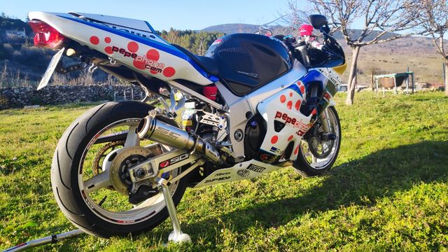 Suzuki Gsxr 600 k2 replica Alstare Pepephone