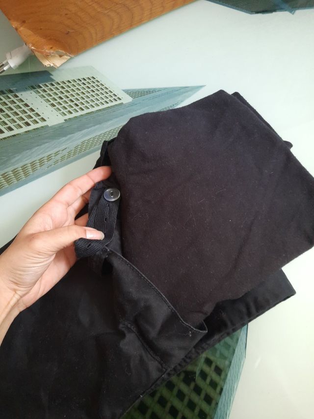 pantalón negro para embarazada