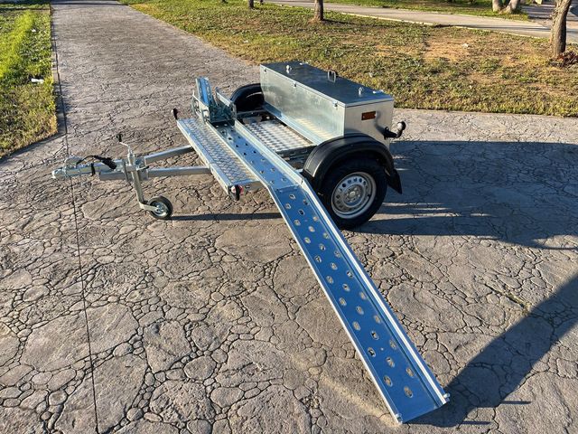 REMOLQUE PORTAMOTOS GALVANIZADO 