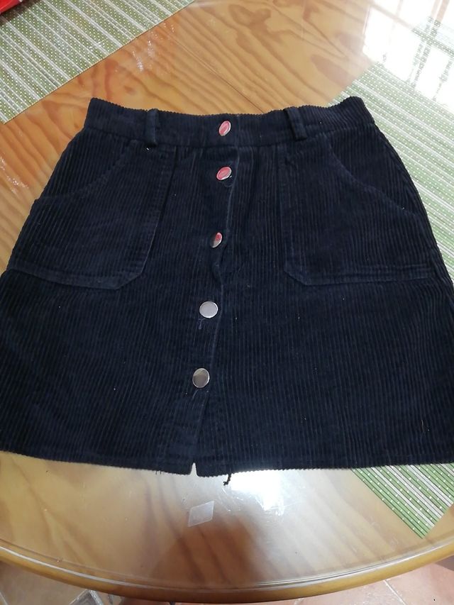 falda de pana negra