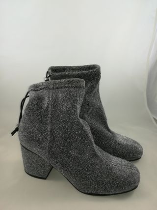 Las botas que han unido a Cristina Pedroche y Kendall Jenner