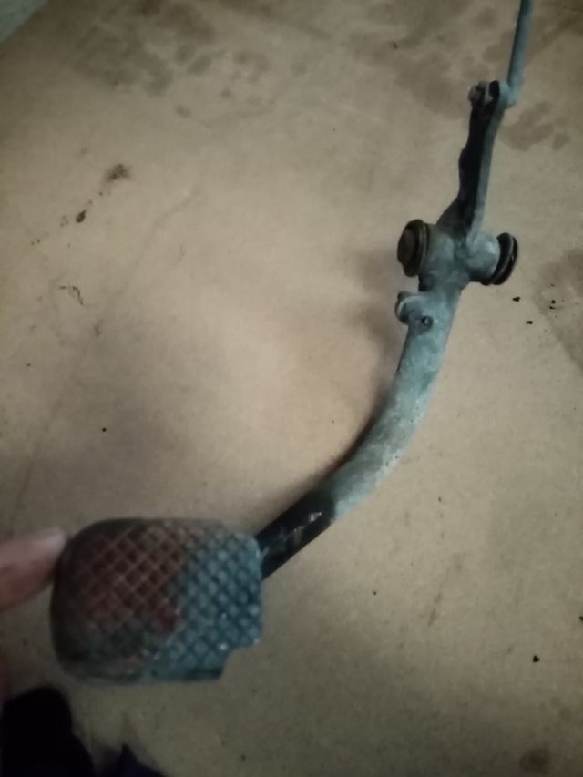 pedal de freno trasero yamaha SR 250