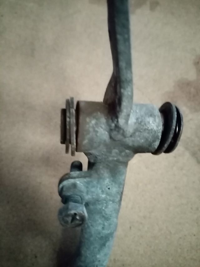 pedal de freno trasero yamaha SR 250