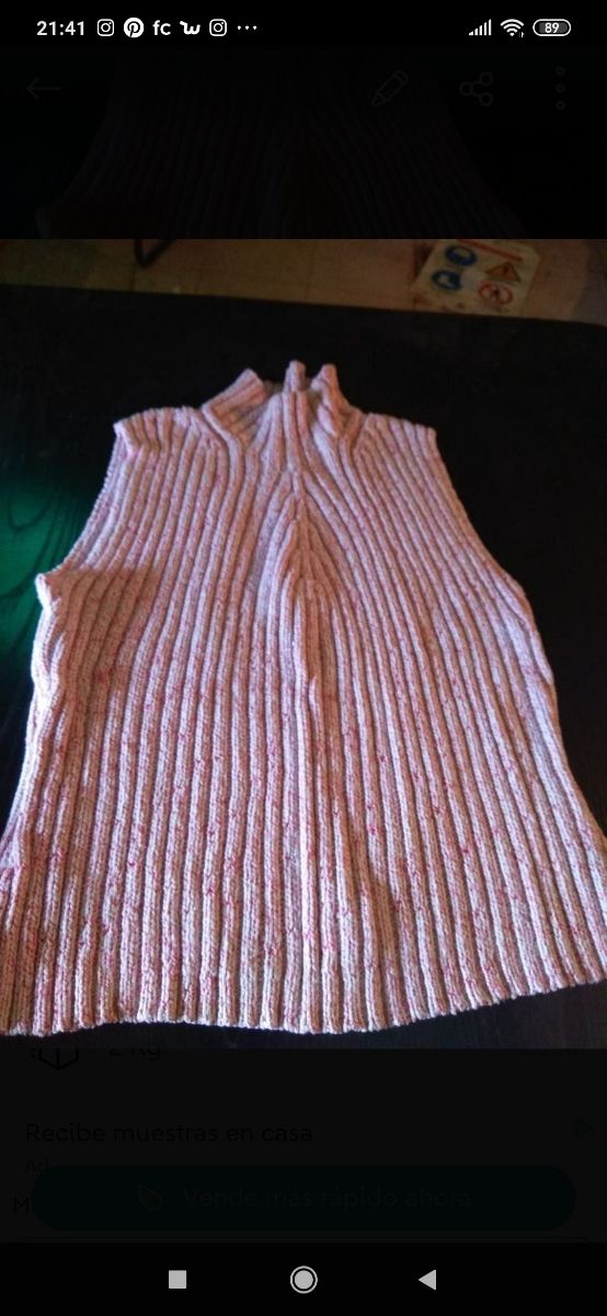 chaleco rosa sin mangas queda muy bonito