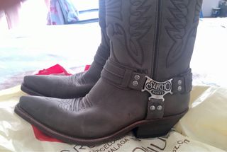 Botas tejanas Sancho. de segunda mano por 160 EUR en Madrid en WALLAPOP