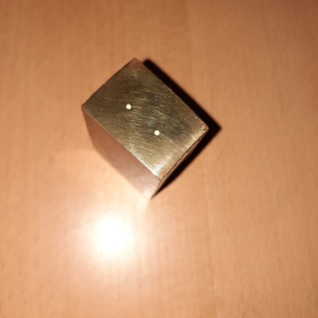 cajita madera y bronce