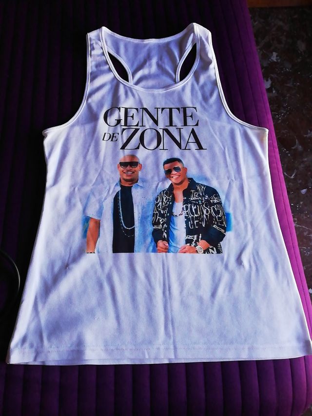 camiseta nadadora gente de zona