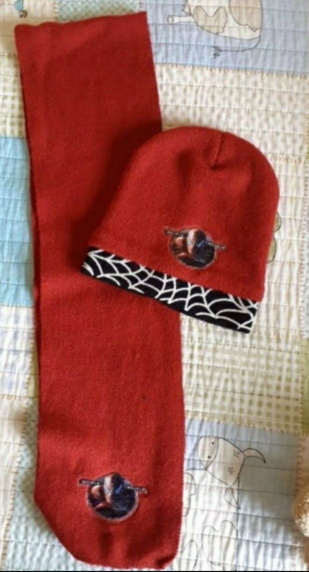 GORRO, BUFANDAS Y GUANTES