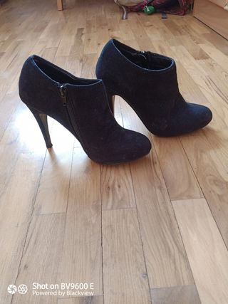 Botín de tacón Marypaz de segunda mano por 8 EUR en Simancas en WALLAPOP
