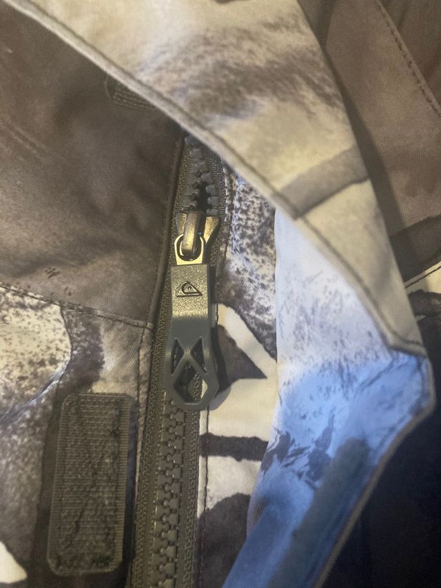 Parka invierno Quiksilver talla 8