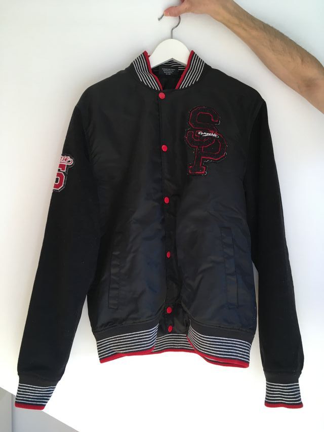 Monasterio número Nacarado Chaqueta Beisbolera Converse de hombre de segunda mano por 30 € en Nava en WALLAPOP Monasterio número Nacarado Chaqueta Beisbolera Converse de hombre de segunda mano por 30 € en Nava en WALLAPOP