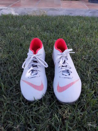 Zapatillas de Fútbol | Paris.cl