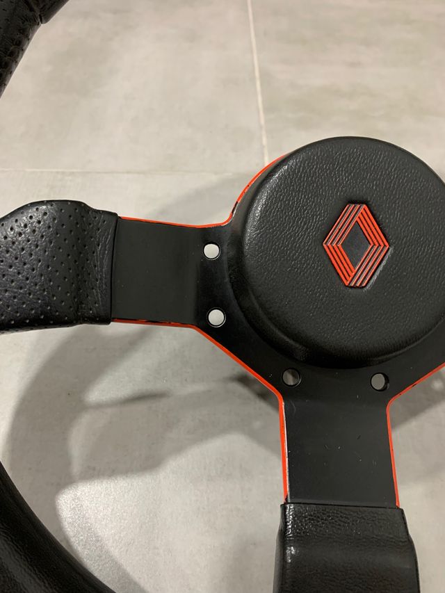 renault 5 gt turbo, volante.